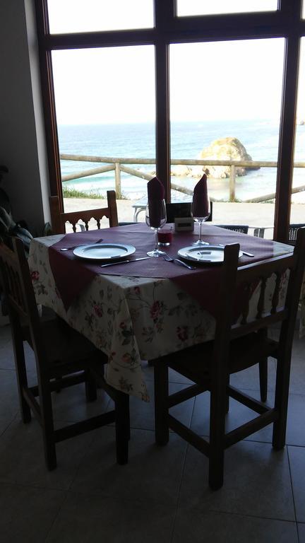 Hostal Restaurante Parajes Castropol Exterior foto