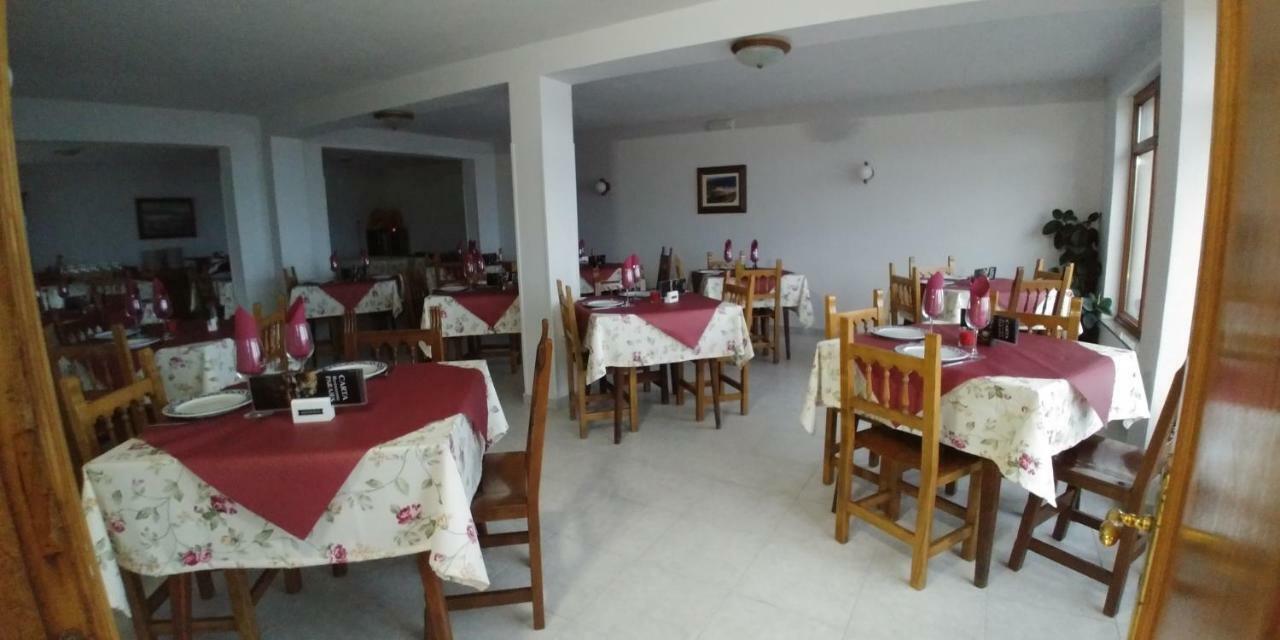 Hostal Restaurante Parajes Castropol Exterior foto